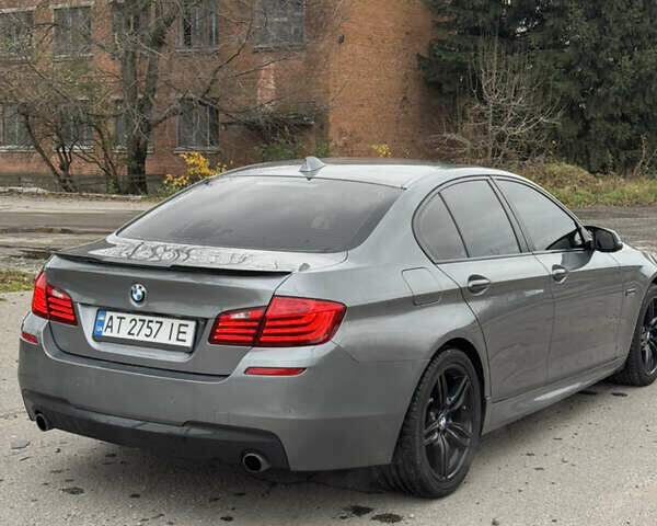 Серый БМВ 5 Серия, объемом двигателя 2.98 л и пробегом 196 тыс. км за 15300 $, фото 5 на Automoto.ua