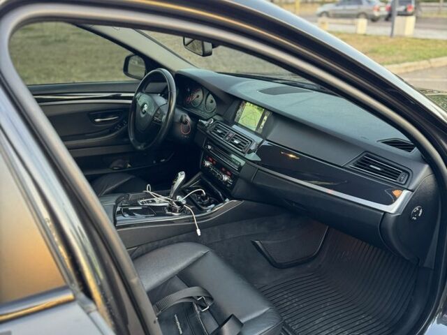 Серый БМВ 5 Серия, объемом двигателя 2 л и пробегом 271 тыс. км за 16000 $, фото 5 на Automoto.ua