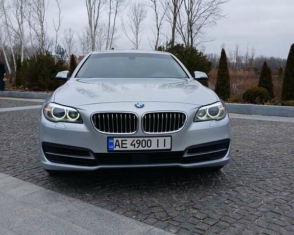 Серый БМВ 5 Серия, объемом двигателя 3 л и пробегом 161 тыс. км за 19900 $, фото 11 на Automoto.ua