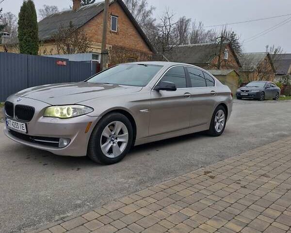 Серый БМВ 5 Серия, объемом двигателя 2 л и пробегом 235 тыс. км за 12600 $, фото 1 на Automoto.ua