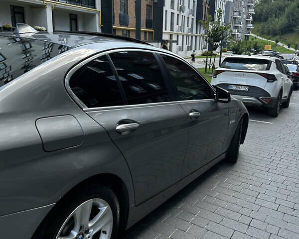 Серый БМВ 5 Серия, объемом двигателя 2.8 л и пробегом 122 тыс. км за 17600 $, фото 5 на Automoto.ua