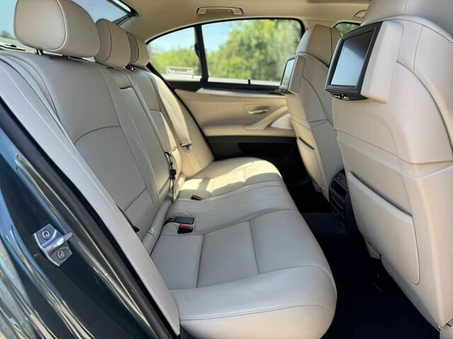 Сірий БМВ 5 Серія, об'ємом двигуна 4.4 л та пробігом 88 тис. км за 10100 $, фото 13 на Automoto.ua