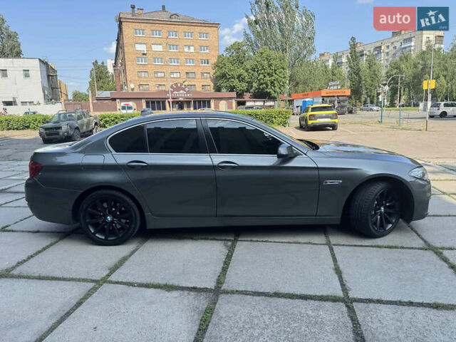 Сірий БМВ 5 Серія, об'ємом двигуна 2.98 л та пробігом 206 тис. км за 14400 $, фото 3 на Automoto.ua