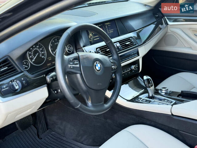 Серый БМВ 5 Серия, объемом двигателя 3 л и пробегом 203 тыс. км за 15900 $, фото 17 на Automoto.ua