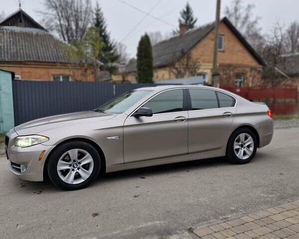 Серый БМВ 5 Серия, объемом двигателя 2 л и пробегом 235 тыс. км за 12600 $, фото 3 на Automoto.ua