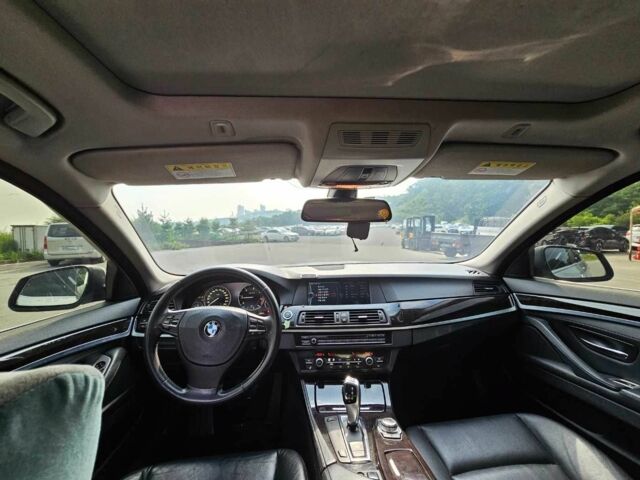 Серый БМВ 5 Серия, объемом двигателя 2 л и пробегом 144 тыс. км за 2700 $, фото 6 на Automoto.ua