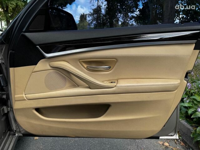 Сірий БМВ 5 Серія, об'ємом двигуна 3 л та пробігом 148 тис. км за 16290 $, фото 28 на Automoto.ua