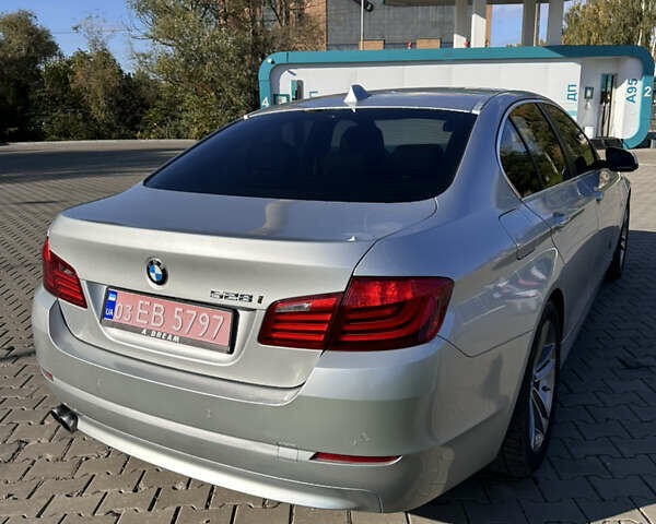 Серый БМВ 5 Серия, объемом двигателя 2 л и пробегом 200 тыс. км за 13450 $, фото 9 на Automoto.ua
