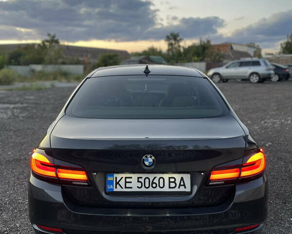 Серый БМВ 5 Серия, объемом двигателя 2.99 л и пробегом 172 тыс. км за 23000 $, фото 10 на Automoto.ua