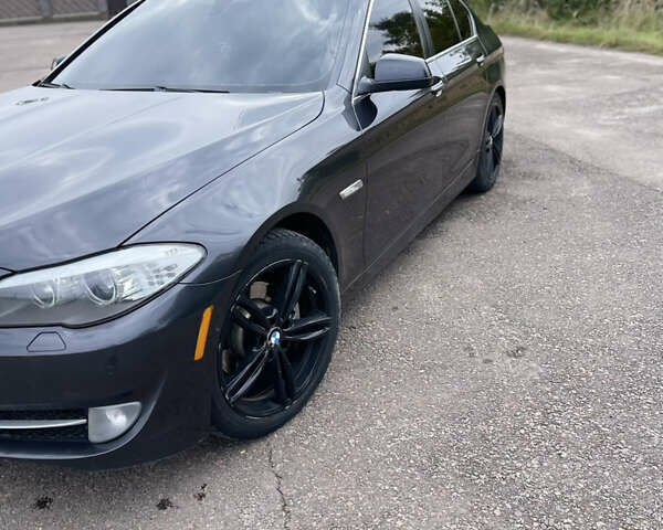 Серый БМВ 5 Серия, объемом двигателя 2 л и пробегом 298 тыс. км за 13200 $, фото 3 на Automoto.ua