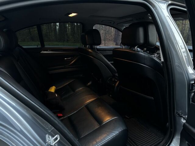 БМВ 5 Серия 2013 в Синельниковом на Automoto.ua Серый БМВ 5 Серия, объемом двигателя 3 л и пробегом 237 тыс. км за 13700 $, фото 17 на Automoto.ua