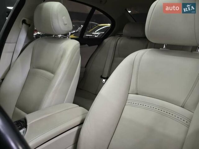 БМВ 5 Серия 2013 в Николаеве на Automoto.ua Серый БМВ 5 Серия, объемом двигателя 2.99 л и пробегом 152 тыс. км за 22499 $, фото 9 на Automoto.ua