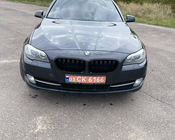 Серый БМВ 5 Серия, объемом двигателя 2 л и пробегом 298 тыс. км за 13200 $, фото 2 на Automoto.ua