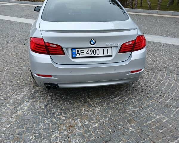 Серый БМВ 5 Серия, объемом двигателя 3 л и пробегом 161 тыс. км за 19900 $, фото 7 на Automoto.ua