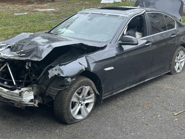 Серый БМВ 5 Серия, объемом двигателя 2 л и пробегом 175 тыс. км за 5750 $, фото 1 на Automoto.ua