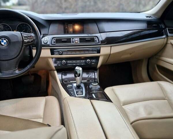 Серый БМВ 5 Серия, объемом двигателя 2 л и пробегом 235 тыс. км за 12600 $, фото 28 на Automoto.ua