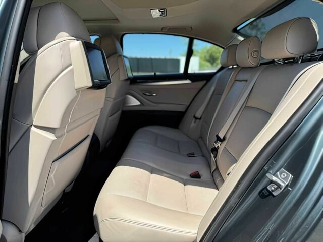 Сірий БМВ 5 Серія, об'ємом двигуна 4.4 л та пробігом 88 тис. км за 10100 $, фото 12 на Automoto.ua