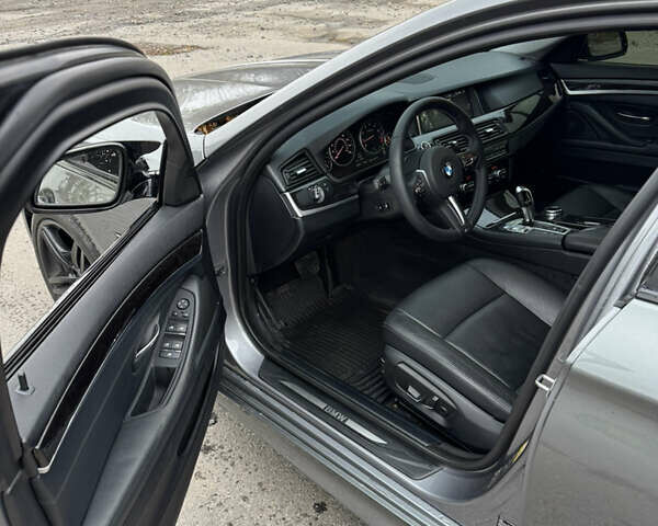 Сірий БМВ 5 Серія, об'ємом двигуна 2.98 л та пробігом 196 тис. км за 15300 $, фото 12 на Automoto.ua
