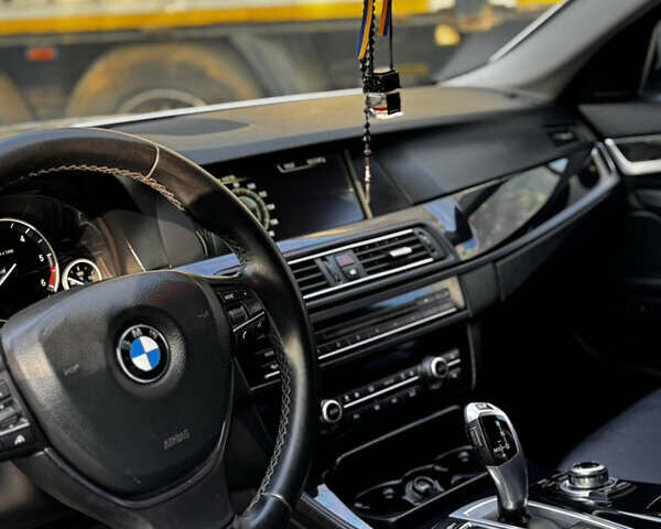 Сірий БМВ 5 Серія, об'ємом двигуна 3 л та пробігом 270 тис. км за 19800 $, фото 10 на Automoto.ua