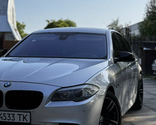 Сірий БМВ 5 Серія, об'ємом двигуна 3 л та пробігом 270 тис. км за 19800 $, фото 1 на Automoto.ua