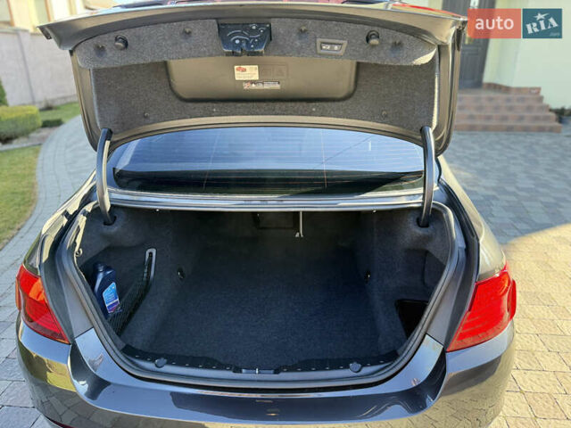 Серый БМВ 5 Серия, объемом двигателя 3 л и пробегом 203 тыс. км за 15900 $, фото 32 на Automoto.ua