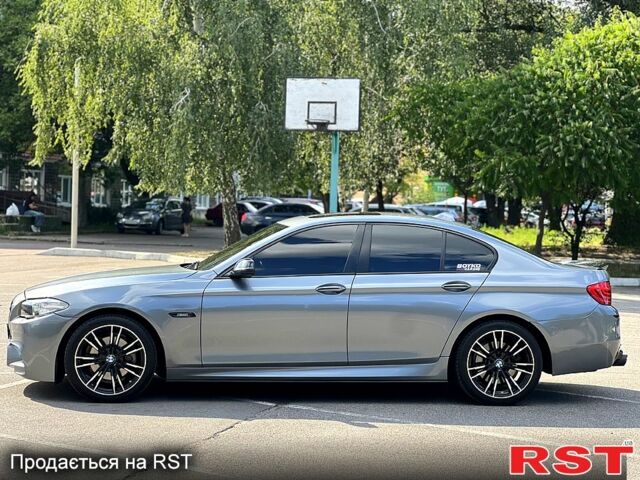Серый БМВ 5 Серия, объемом двигателя 2 л и пробегом 219 тыс. км за 15000 $, фото 5 на Automoto.ua