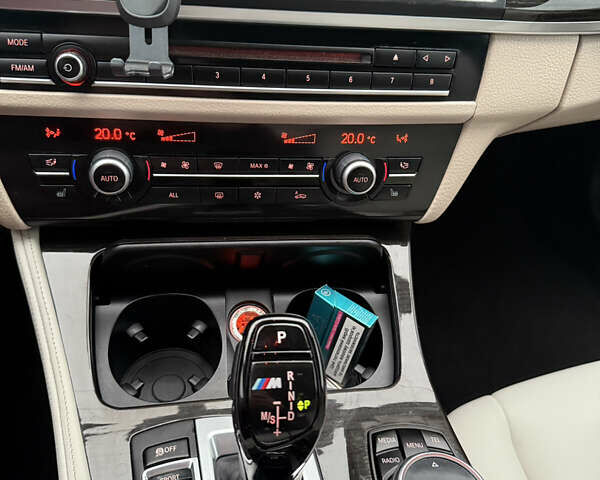 Сірий БМВ 5 Серія, об'ємом двигуна 2.99 л та пробігом 175 тис. км за 19900 $, фото 28 на Automoto.ua