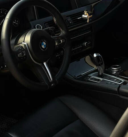 Серый БМВ 5 Серия, объемом двигателя 2 л и пробегом 217 тыс. км за 15500 $, фото 2 на Automoto.ua