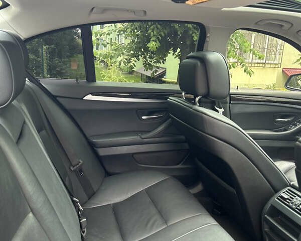 Серый БМВ 5 Серия, объемом двигателя 2.8 л и пробегом 122 тыс. км за 17600 $, фото 14 на Automoto.ua