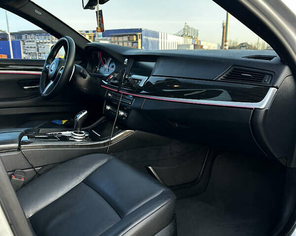 Серый БМВ 5 Серия, объемом двигателя 2.98 л и пробегом 246 тыс. км за 15499 $, фото 22 на Automoto.ua