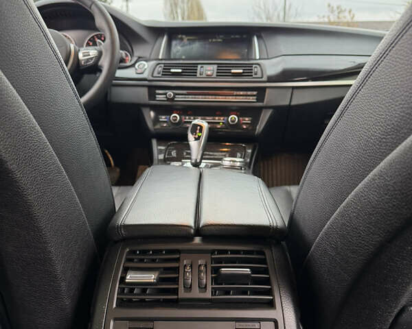 Сірий БМВ 5 Серія, об'ємом двигуна 2.98 л та пробігом 196 тис. км за 15300 $, фото 15 на Automoto.ua
