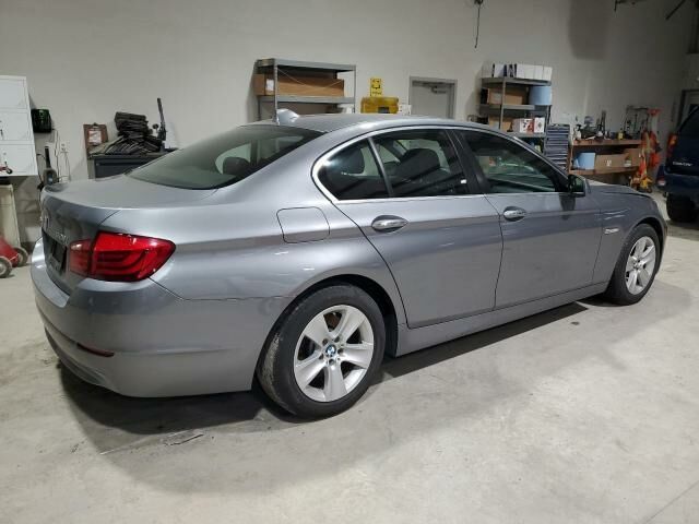 Серый БМВ 5 Серия, объемом двигателя 2 л и пробегом 280 тыс. км за 9000 $, фото 5 на Automoto.ua