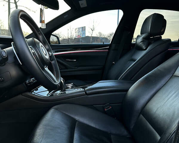 Серый БМВ 5 Серия, объемом двигателя 2.98 л и пробегом 246 тыс. км за 15499 $, фото 11 на Automoto.ua