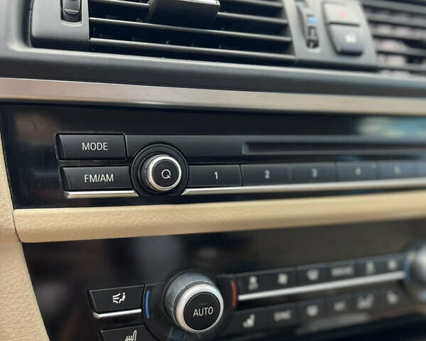 Серый БМВ 5 Серия, объемом двигателя 2.99 л и пробегом 172 тыс. км за 23000 $, фото 26 на Automoto.ua