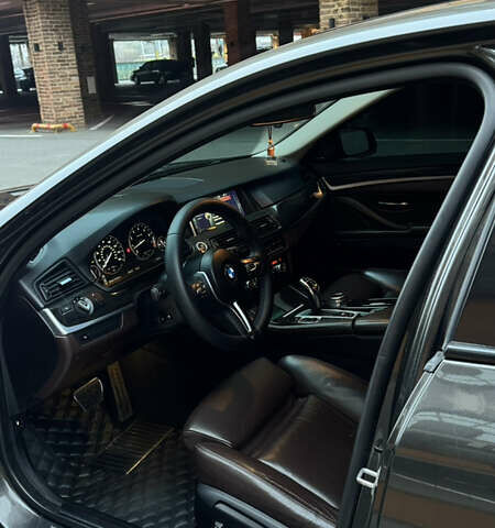 Серый БМВ 5 Серия, объемом двигателя 2.98 л и пробегом 198 тыс. км за 19500 $, фото 23 на Automoto.ua