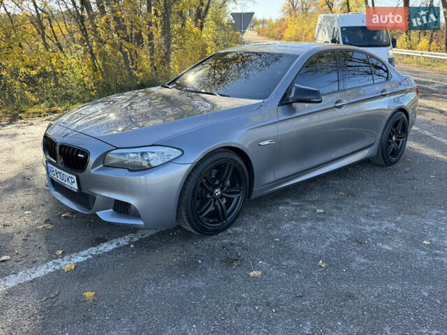 БМВ 5 Серия 2013 в Могилев-Подольском на Automoto.ua Серый БМВ 5 Серия, объемом двигателя 2.99 л и пробегом 270 тыс. км за 13200 $, фото 5 на Automoto.ua