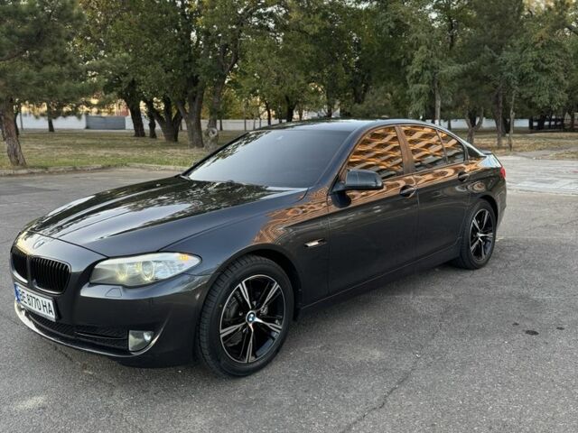 Серый БМВ 5 Серия, объемом двигателя 2 л и пробегом 271 тыс. км за 16000 $, фото 1 на Automoto.ua