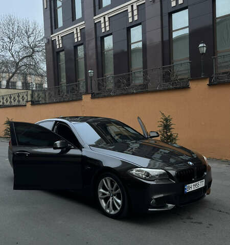 Серый БМВ 5 Серия, объемом двигателя 2.98 л и пробегом 198 тыс. км за 19500 $, фото 2 на Automoto.ua