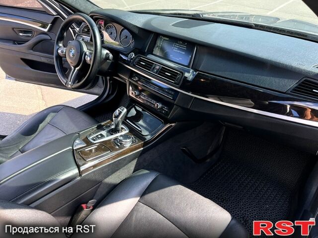 Серый БМВ 5 Серия, объемом двигателя 2 л и пробегом 219 тыс. км за 15000 $, фото 3 на Automoto.ua