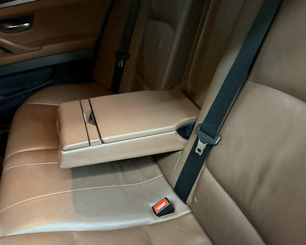 Серый БМВ 5 Серия, объемом двигателя 2 л и пробегом 170 тыс. км за 13500 $, фото 33 на Automoto.ua