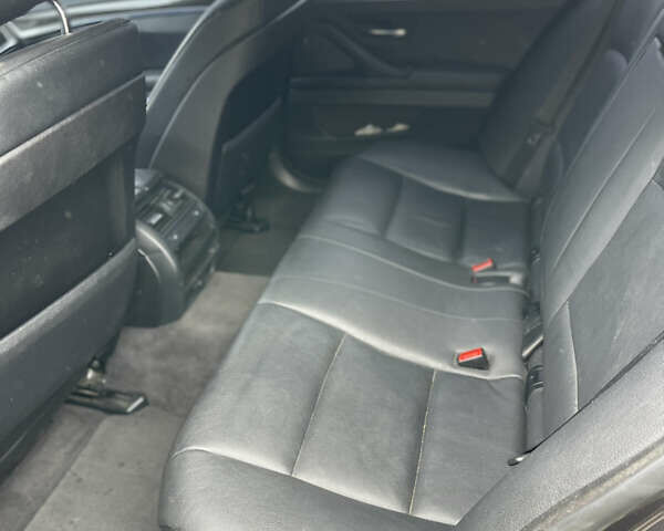 Серый БМВ 5 Серия, объемом двигателя 2 л и пробегом 298 тыс. км за 13200 $, фото 14 на Automoto.ua