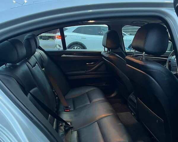 Сірий БМВ 5 Серія, об'ємом двигуна 2 л та пробігом 141 тис. км за 13400 $, фото 9 на Automoto.ua