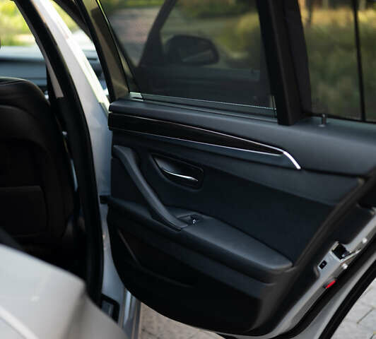 Серый БМВ 5 Серия, объемом двигателя 2 л и пробегом 59 тыс. км за 17900 $, фото 41 на Automoto.ua