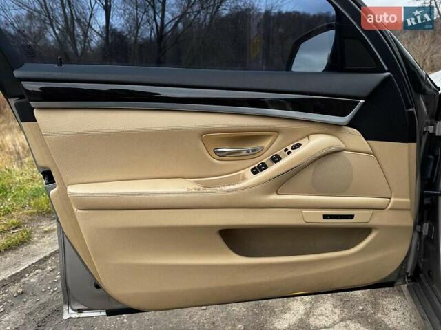 Серый БМВ 5 Серия, объемом двигателя 3 л и пробегом 148 тыс. км за 12940 $, фото 12 на Automoto.ua