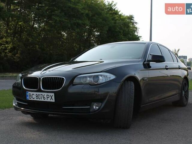 Серый БМВ 5 Серия, объемом двигателя 2 л и пробегом 175 тыс. км за 13350 $, фото 2 на Automoto.ua
