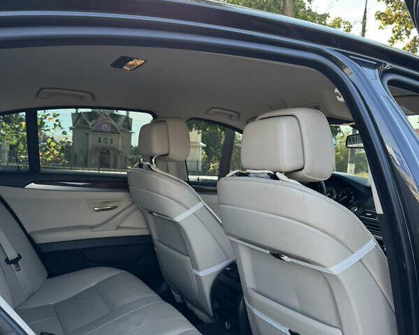 Серый БМВ 5 Серия, объемом двигателя 2 л и пробегом 256 тыс. км за 16000 $, фото 20 на Automoto.ua