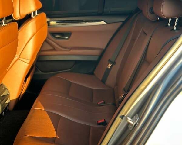 Серый БМВ 5 Серия, объемом двигателя 2.99 л и пробегом 175 тыс. км за 20500 $, фото 9 на Automoto.ua
