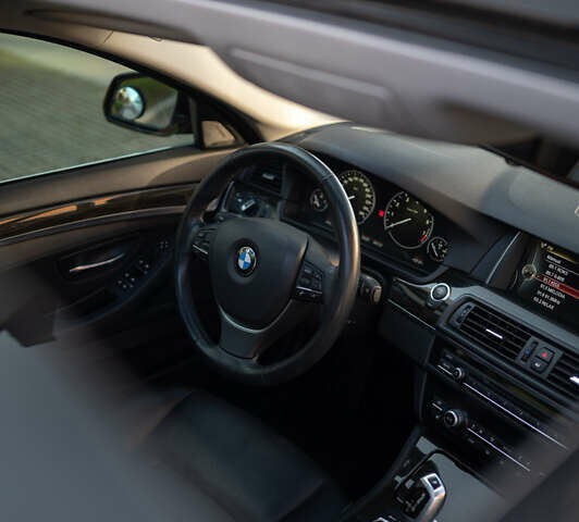 Серый БМВ 5 Серия, объемом двигателя 2 л и пробегом 59 тыс. км за 17900 $, фото 45 на Automoto.ua