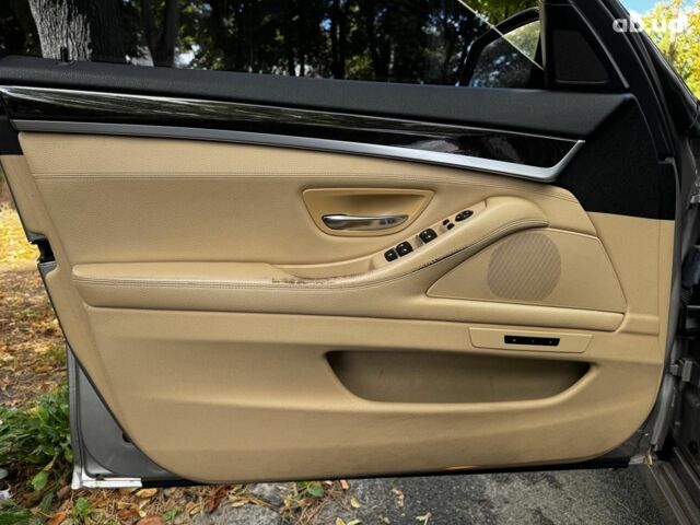 Сірий БМВ 5 Серія, об'ємом двигуна 3 л та пробігом 148 тис. км за 16290 $, фото 11 на Automoto.ua