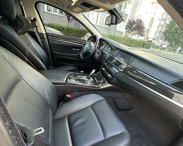 Сірий БМВ 5 Серія, об'ємом двигуна 2 л та пробігом 180 тис. км за 14200 $, фото 24 на Automoto.ua